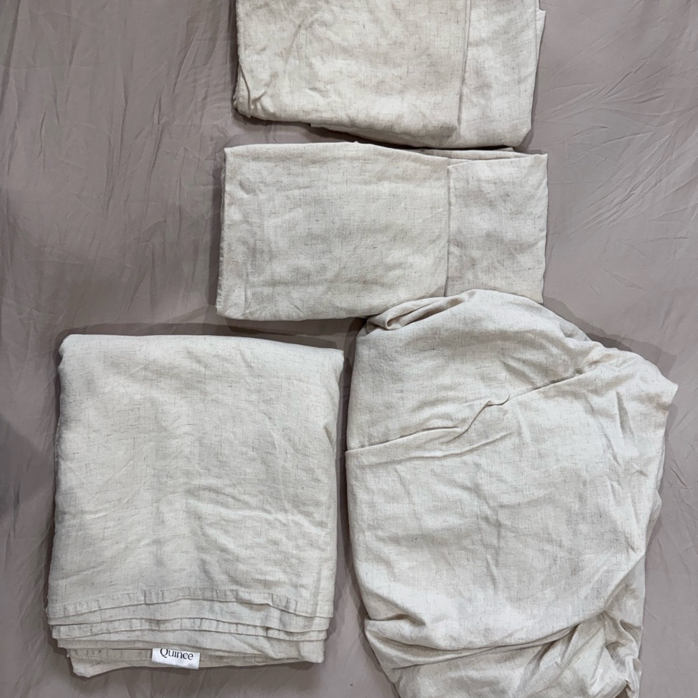 Quince cream bamboo line bedsheet, queen